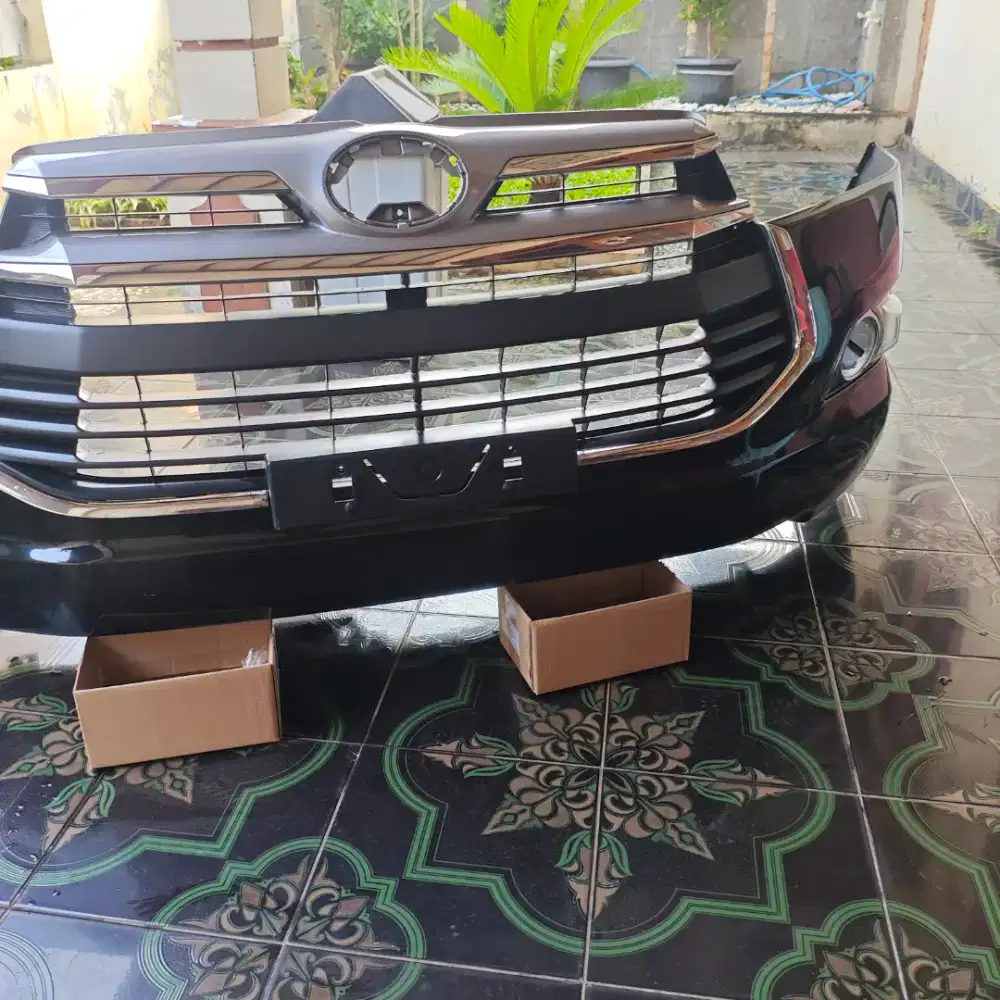 Bemper Innova Reborn