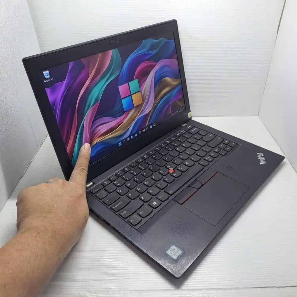 LAPTOP SLIM TOUCHSCREEN ENTENG LENOVO THINKPAD X280 I5 8/256 SSD IPS