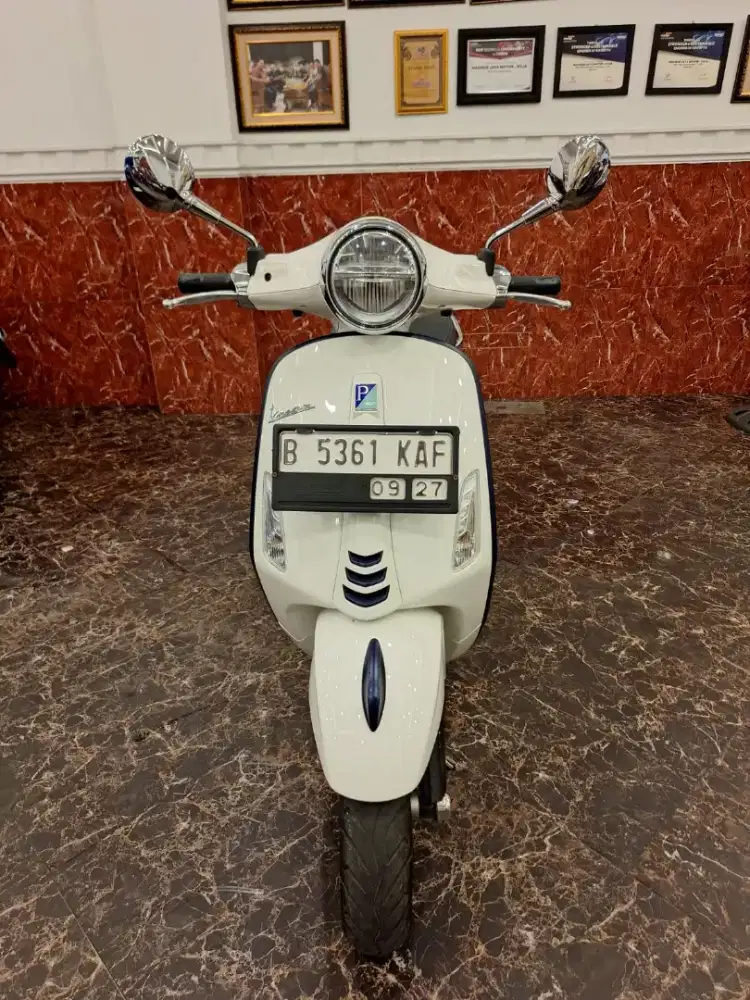 HUB CE KOM DP PROMO VESPA PRIMAVERA 150 ABS 2022 MOTOR GRES KAYA BARU