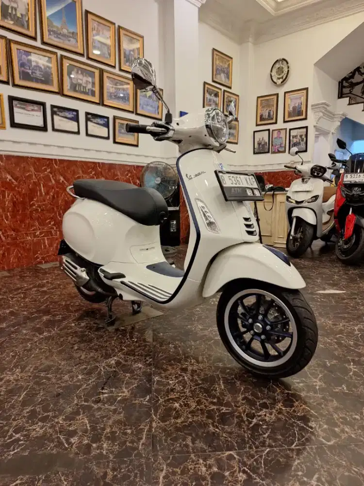 HUB CE KOM DP PROMO VESPA PRIMAVERA 150 ABS 2022 MOTOR GRES KAYA BARU