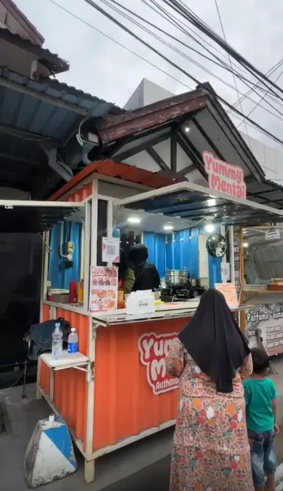 Dibutuhkan jaga stand dimsum