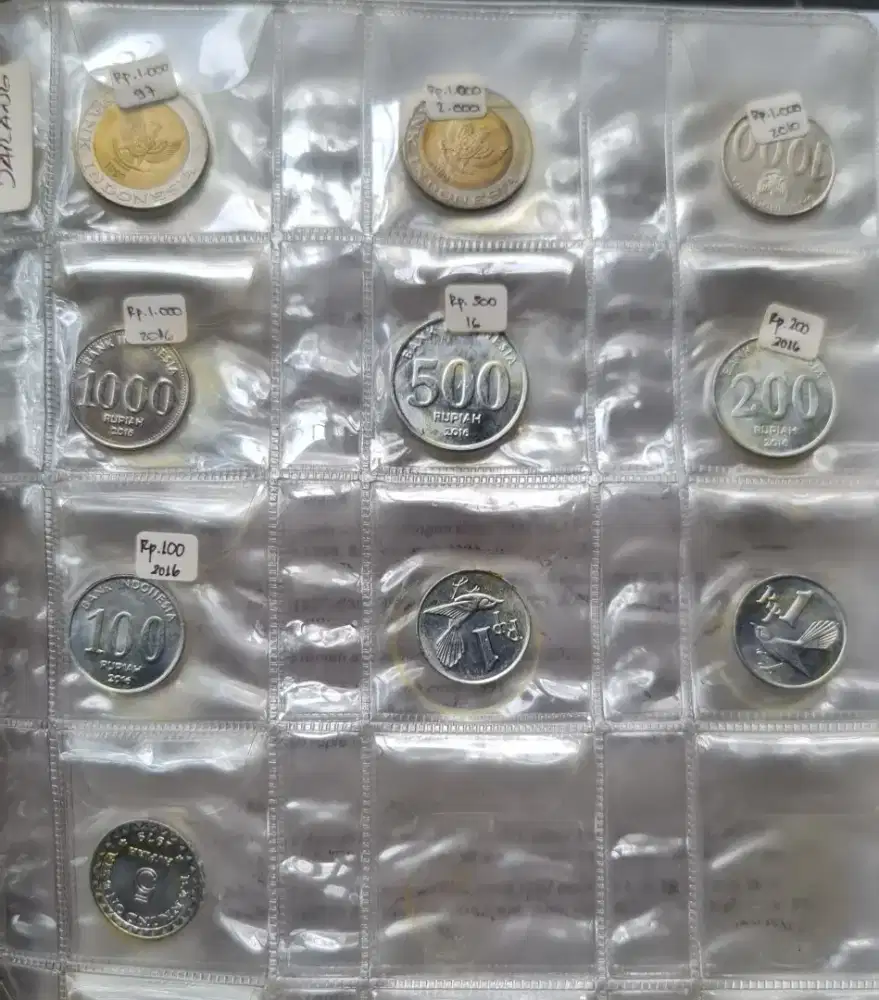 Uang koin kuno jarang ada