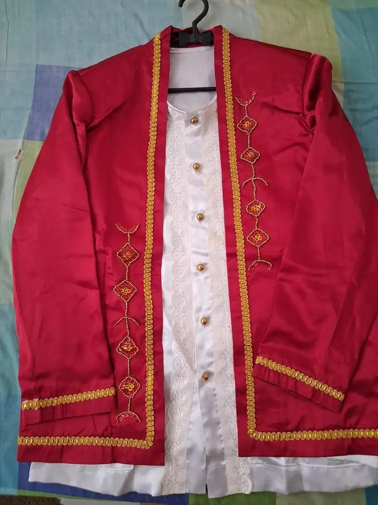 Baju Adat Pengantin Ambon