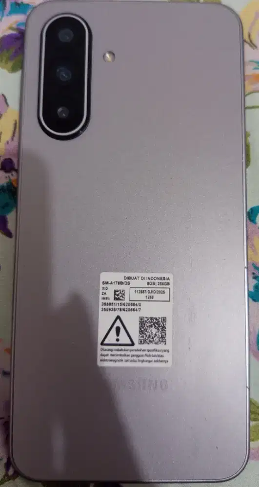 Samsung A17 5G 8/256 Grey