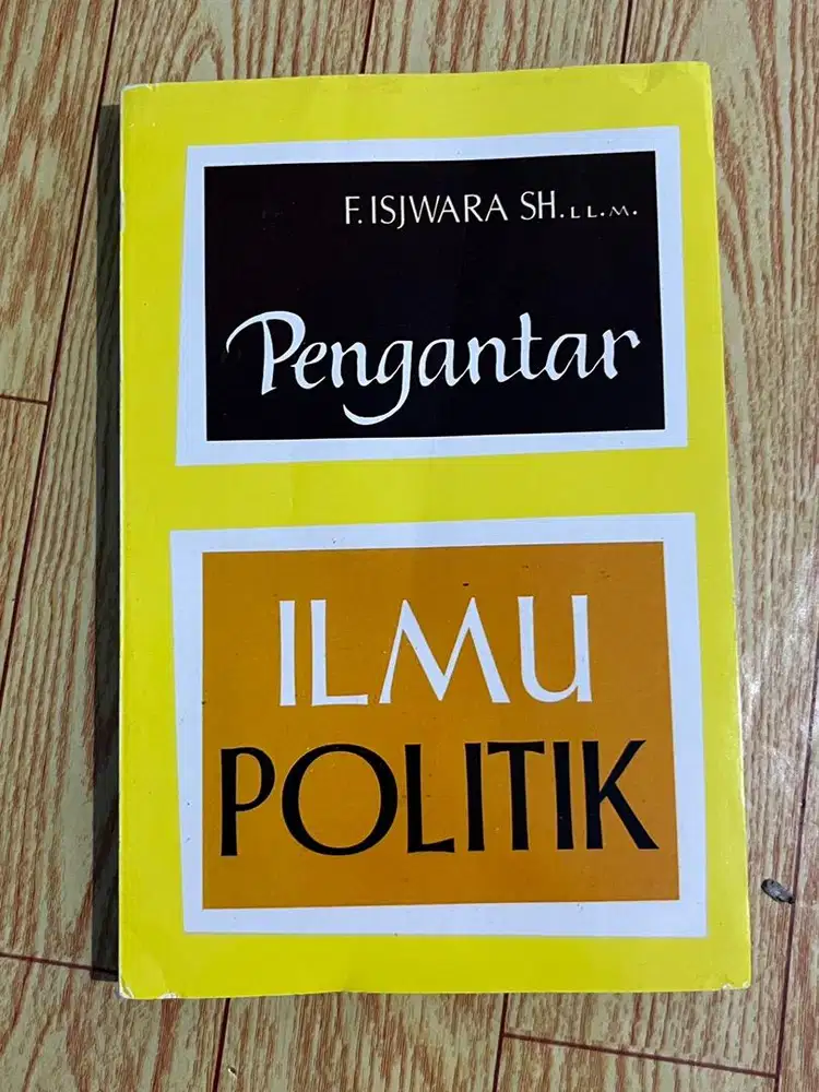 Pengantar Ilmu Politik
