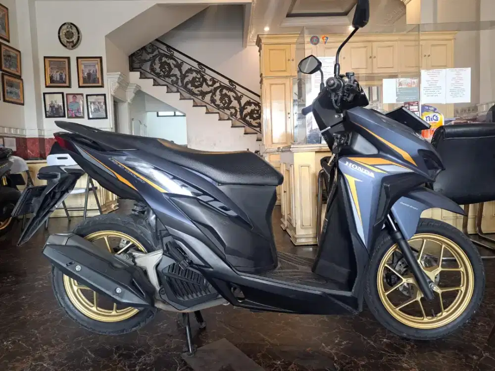 DP 1JT HONDA VARIO 125 TH 2021 BARANG ANTIK MOTOR RAWATAN KM.RENDAH