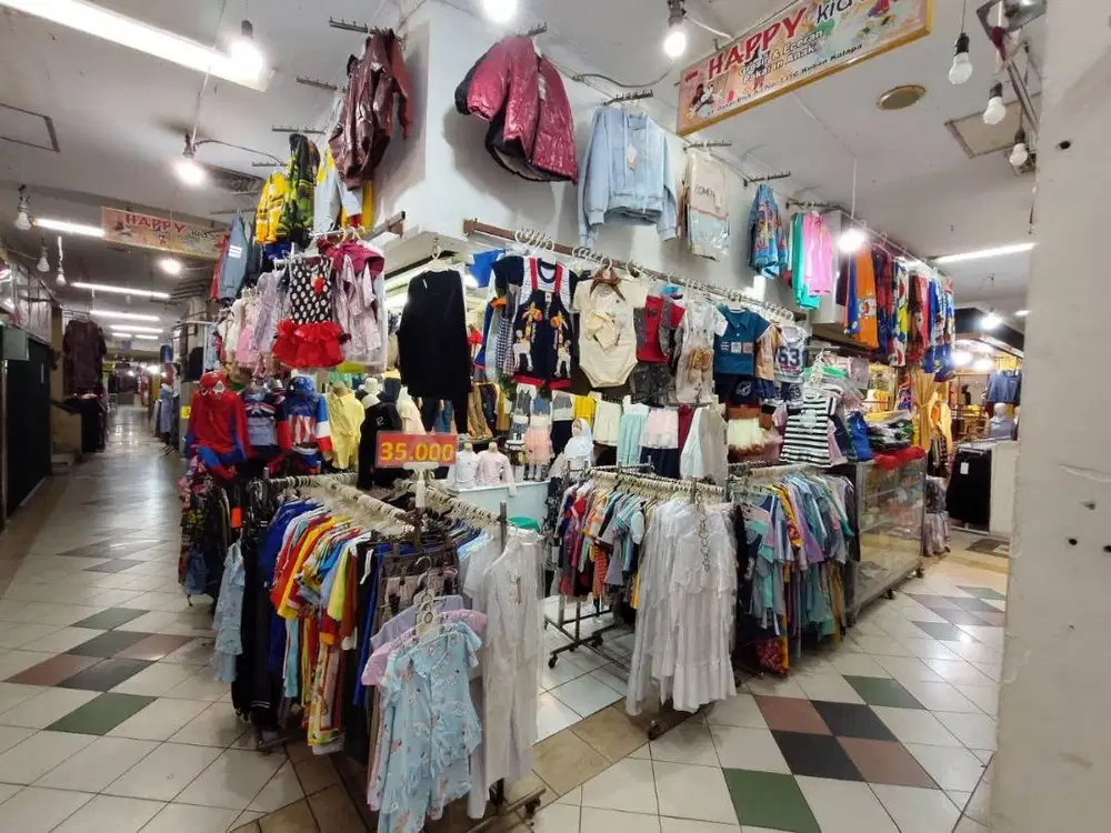 Dijual toko kios + beserta baju anaknya