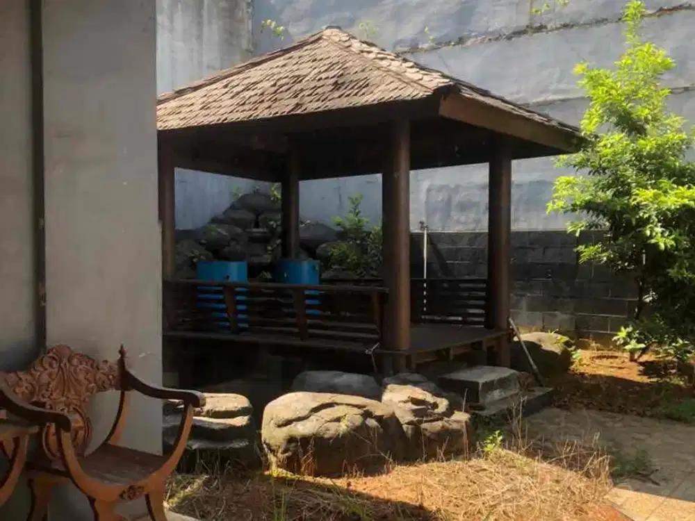 Dijual cepat rumah luas di Alam Sutera