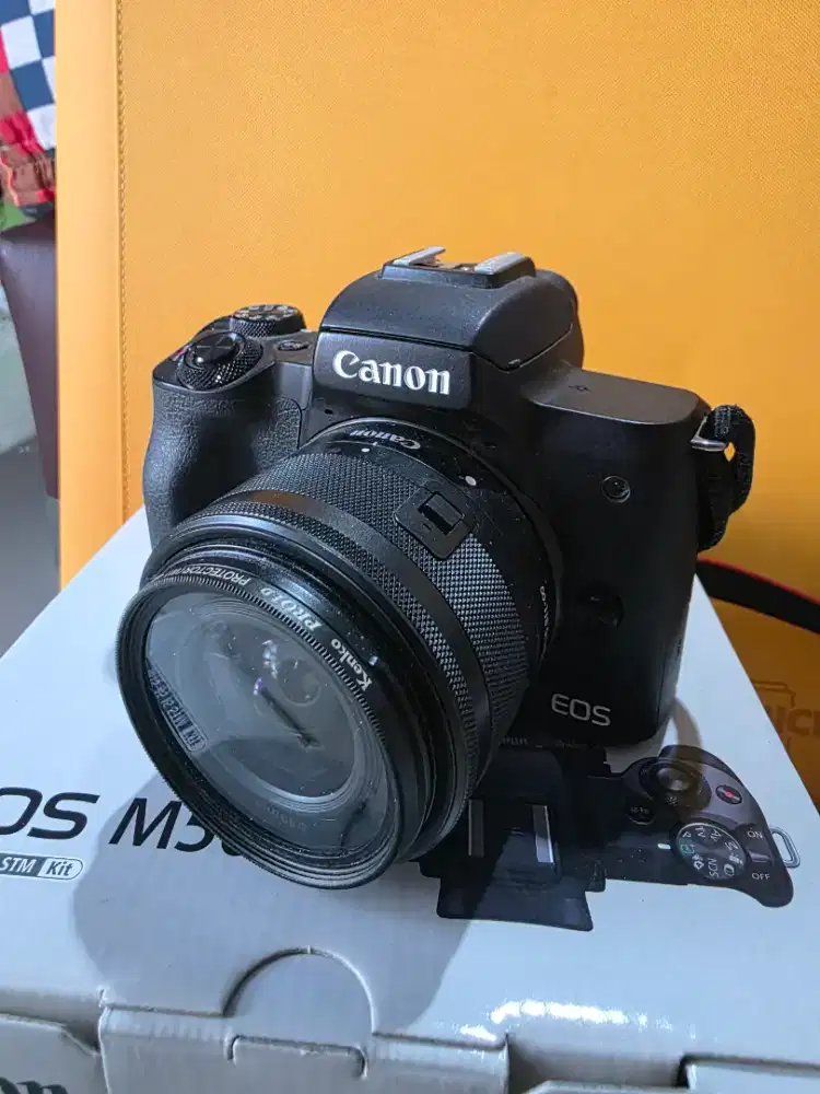 Kamera Canon M50 Fullset Lengkap Lensa 15-45mm