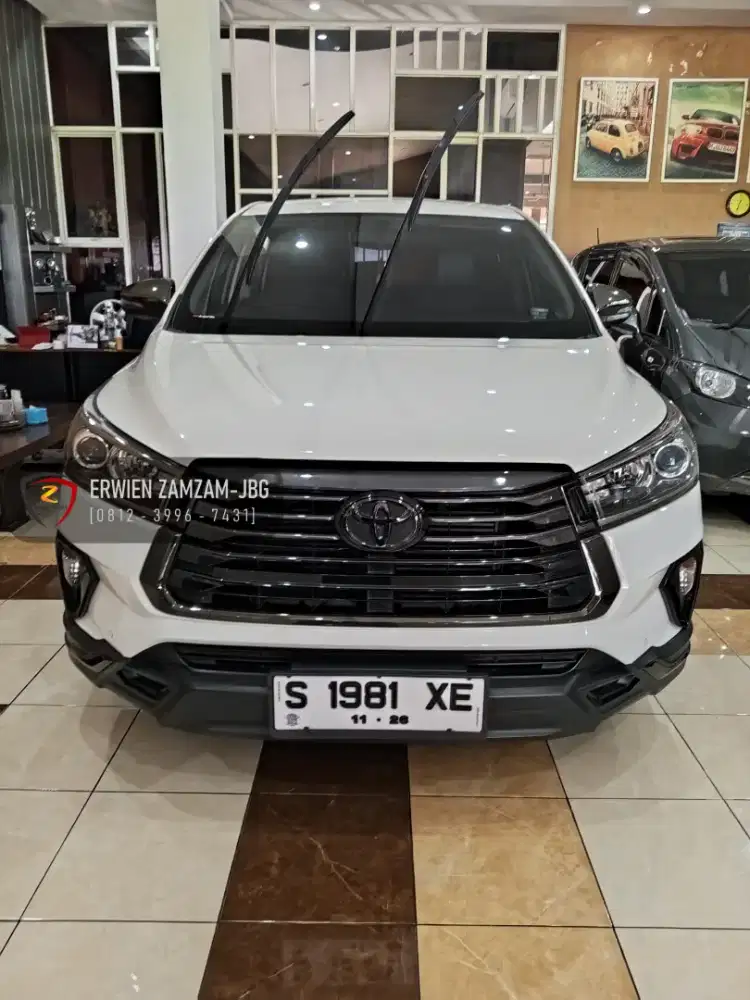 INNOVA Venturer 2.4L AT TH. 2021