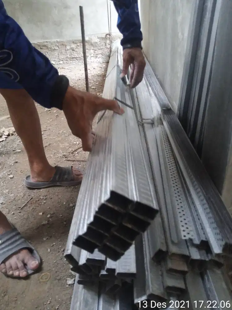 Furniture gypsum material siap pasang ahli PVC dan partisi gypsum