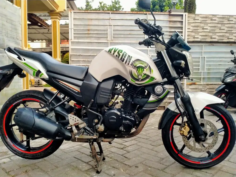 Yamaha Byson pajak hidup lengkap sehat keterangan detail dibawah
