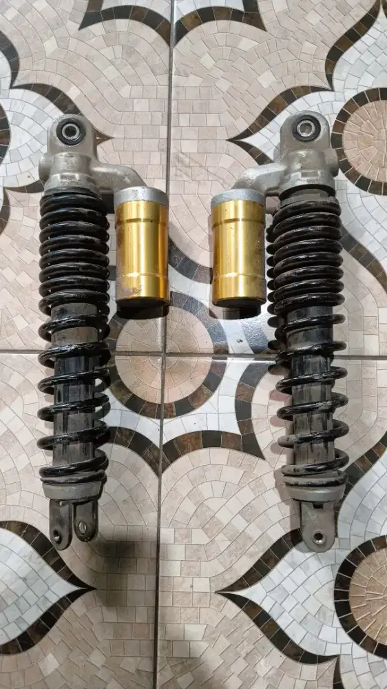 Shock belakang NMAX OLD