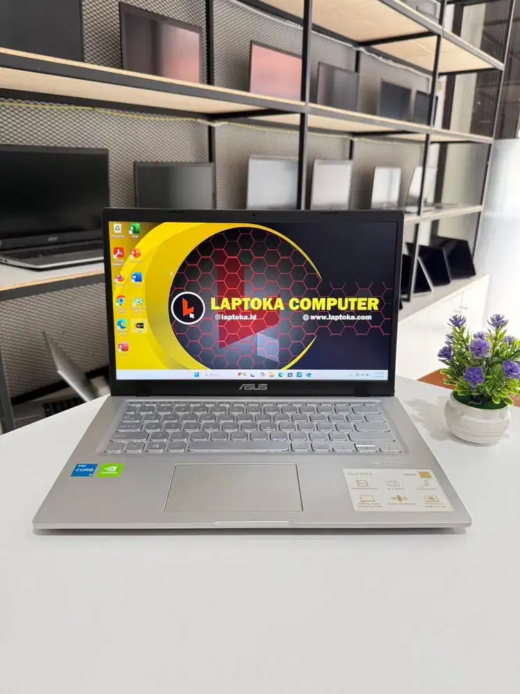 Di jual laptop asus core i3 gen11 ram 8gb dual vga