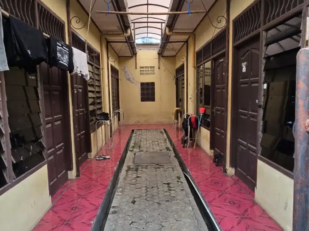 Kost 6 Kamar Siap Dikembangkan Luas Tanah 100 Meter