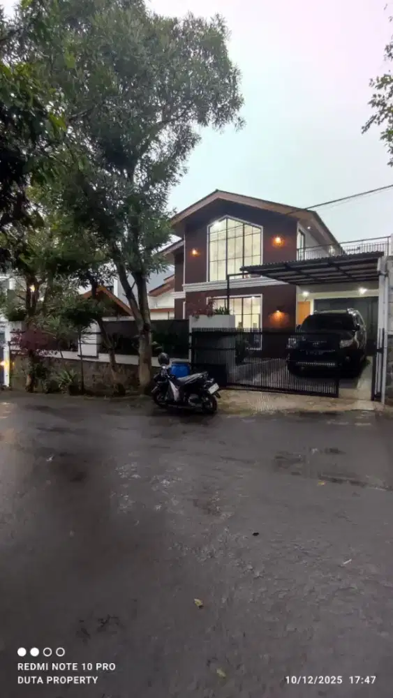 RUMAH BARU 2 LANTAI LOKASI DALAM KOMPLEK CIHANJUANG SARIWANGI BANDUNG