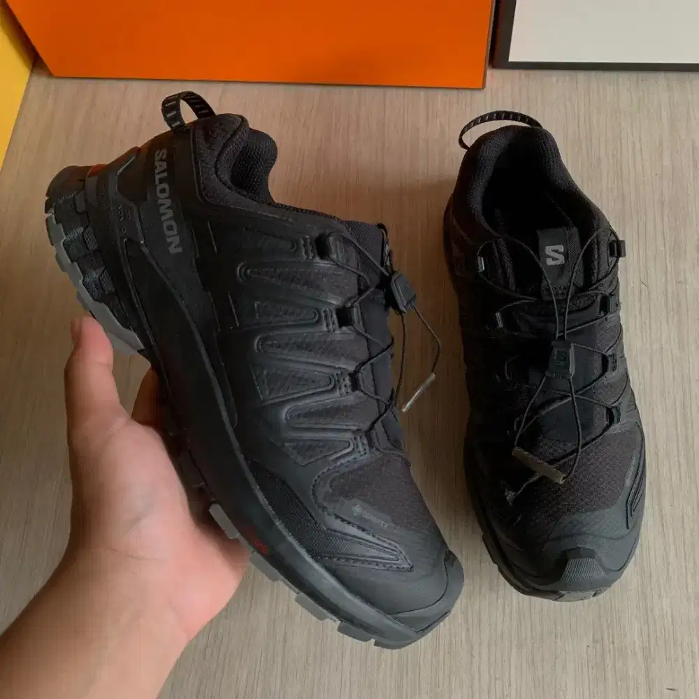 Salomon XA Pro 3D V9 Gore-Tex sepatu trail outdoor original 41⅓