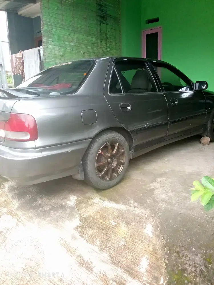 Hyundai Elantra 1997 Bensin