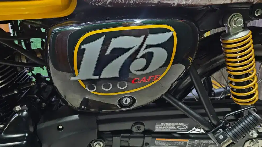 UD ENY MOTOR- KAWASAKI W175 CAFE 2018