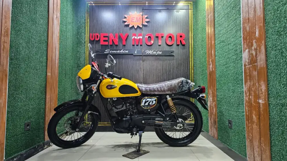 UD ENY MOTOR- KAWASAKI W175 CAFE 2018 SPECIAL