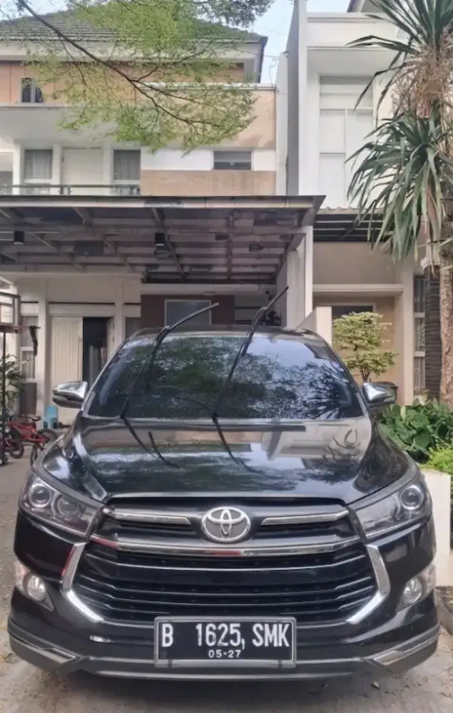 Toyota Innova Venturer 2.4 Diesel AT 2018