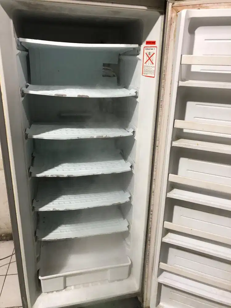 Kulkas Freezer dan Freezer Box