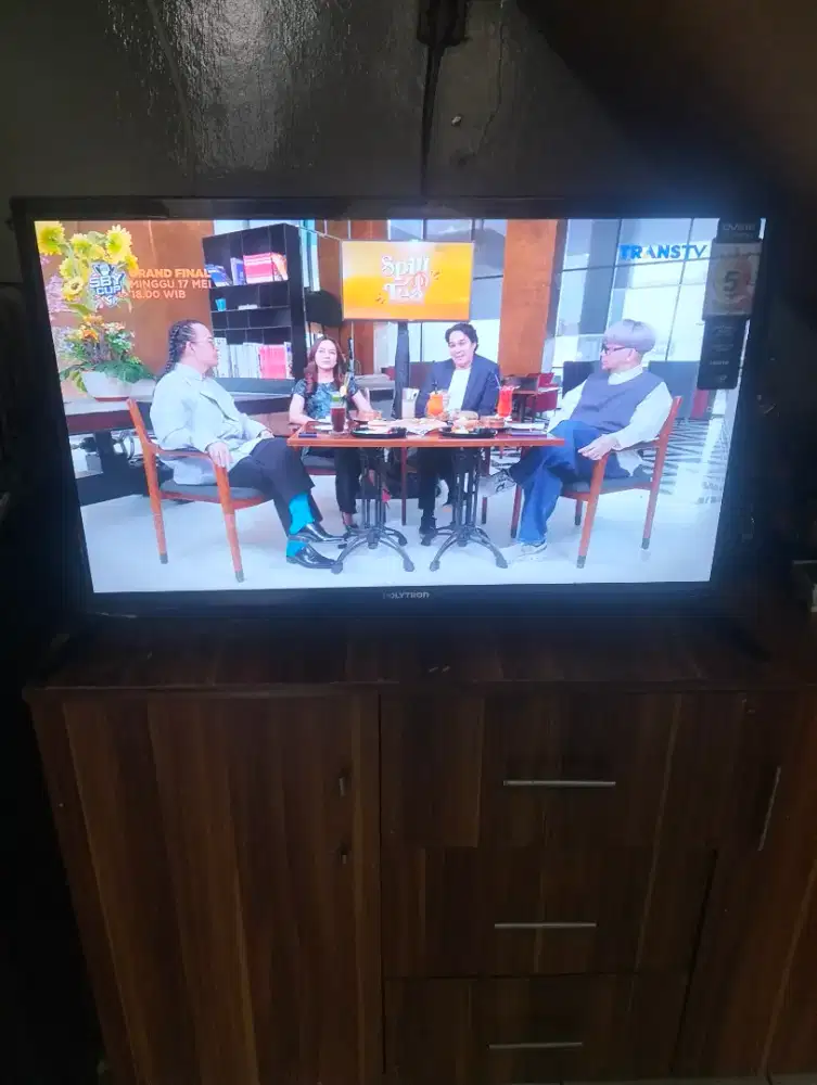 TV Polytron 32 inch
