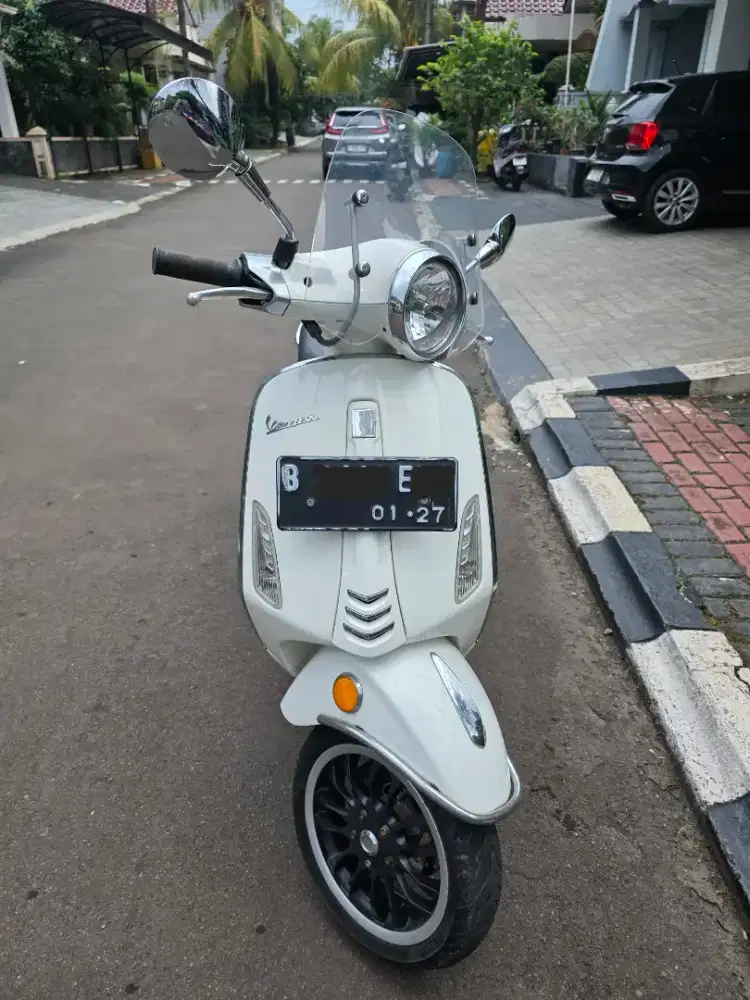 Dijual Vespa Primavera 2014