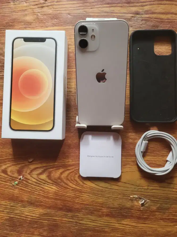 Iphone 12 mini 64gb white inter beacukai mulus no minus