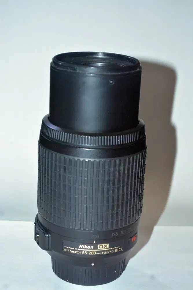 Nikon AF-S NIKKOR 55-200mm 1:4-5.6G ED   VR