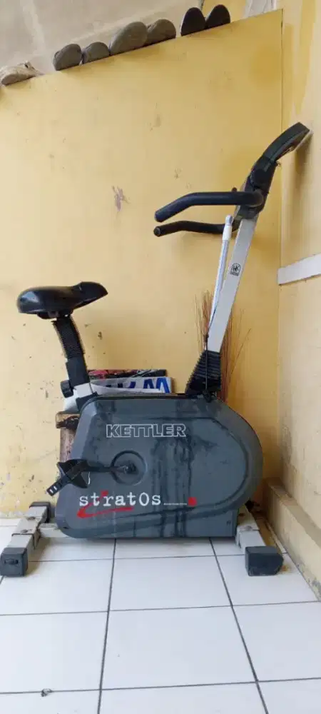 Sepeda statis olahraga