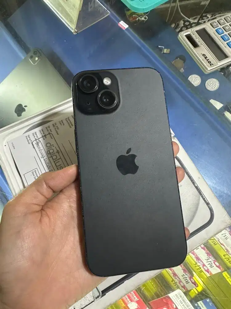 dijual iPhone 15 256 iBox minus