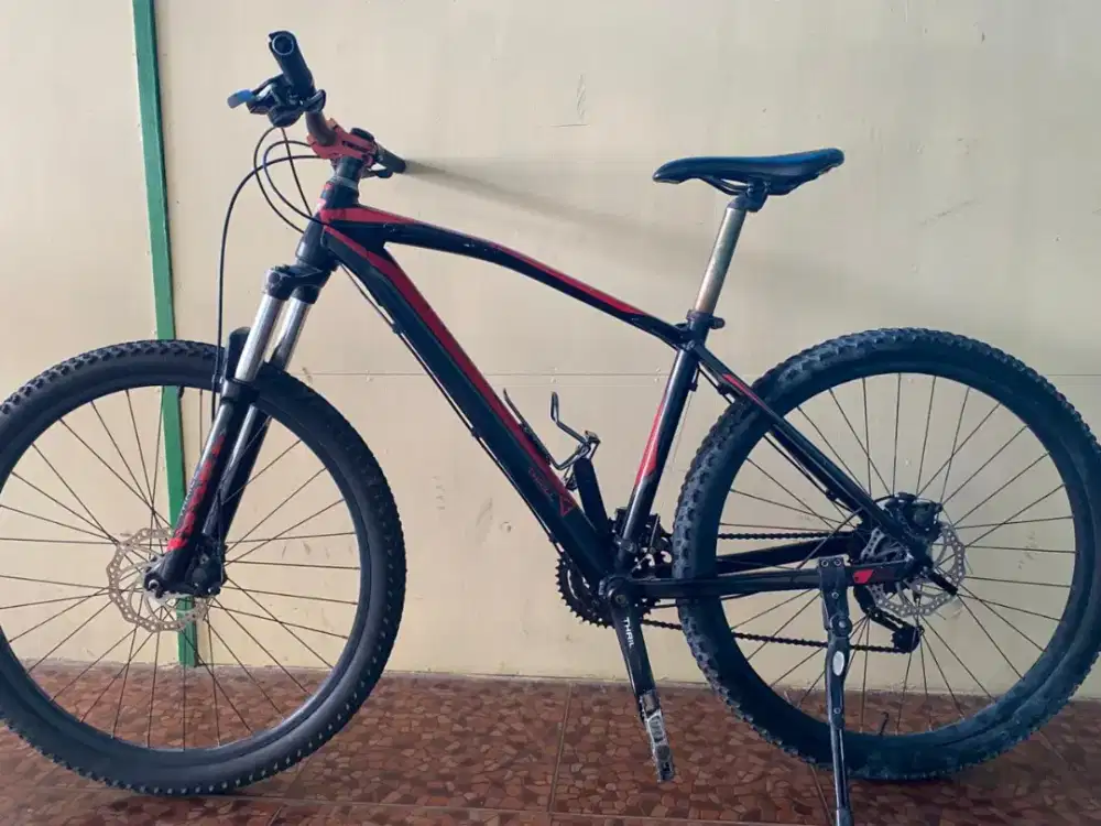 DIJUAL CEPAT SEPEDA MTB THRILL VANQUISH 1.0 — KUALA KAPUAS