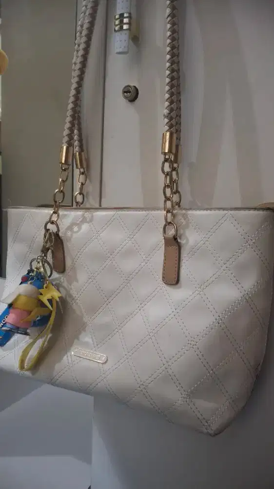 Totebag Wanita Tas Bahu Elegant Tanpa Gantungan