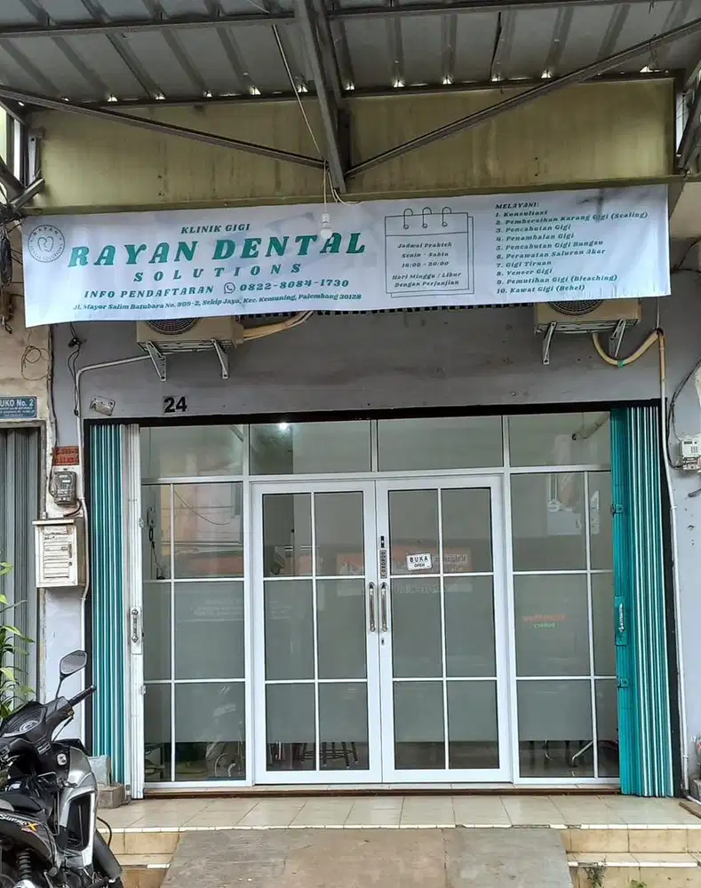 Partisi pintu kaca alumunium