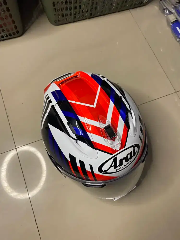 Helm Arai RX-7X Size L Like New
