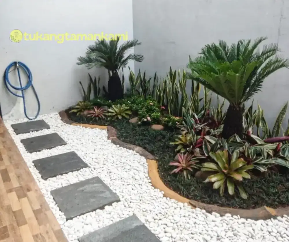 Pembuatan taman indoor / dekorasi taman rumah / jasa taman
