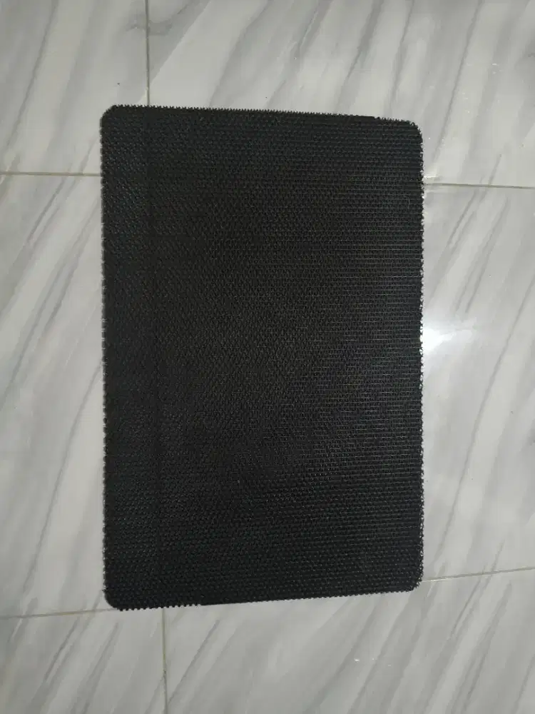 D jual karpet plastik ada 6 lbr