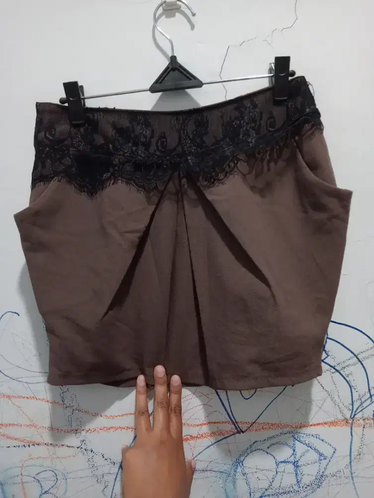 Rok pendek wanita