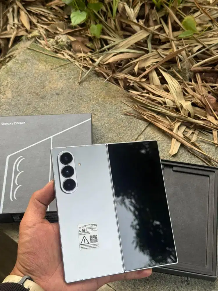 Samsung z fold 7 12/256 10 hari pake
