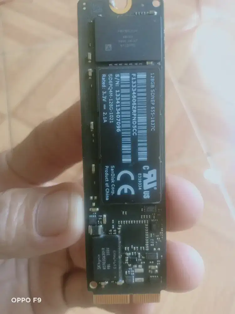 Di jual cepat.ssd 128.Gb.apple original normal.copotan mac book  2015.