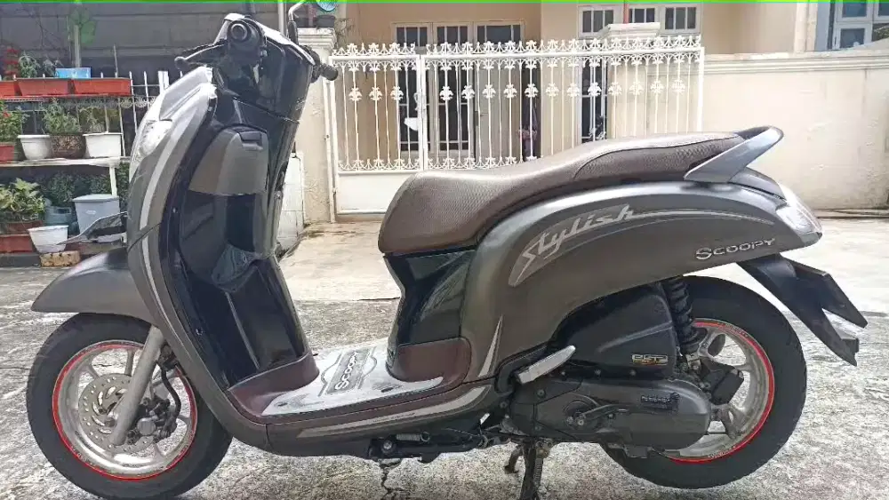 Scoopy fi tahun 2020 komplit