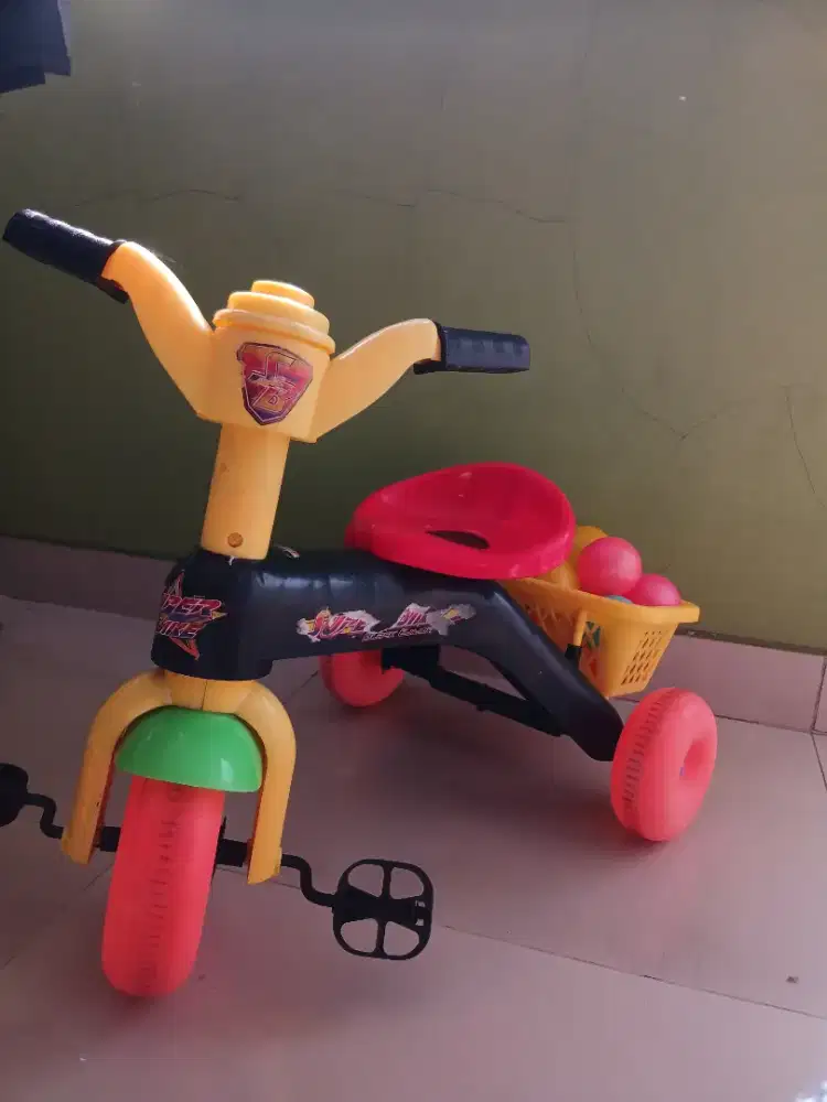 Sepeda Plastik Roda 3 Anak