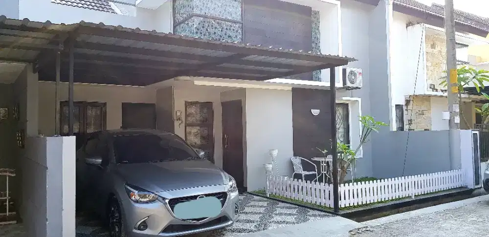 Hunian tenang hadap selatan
