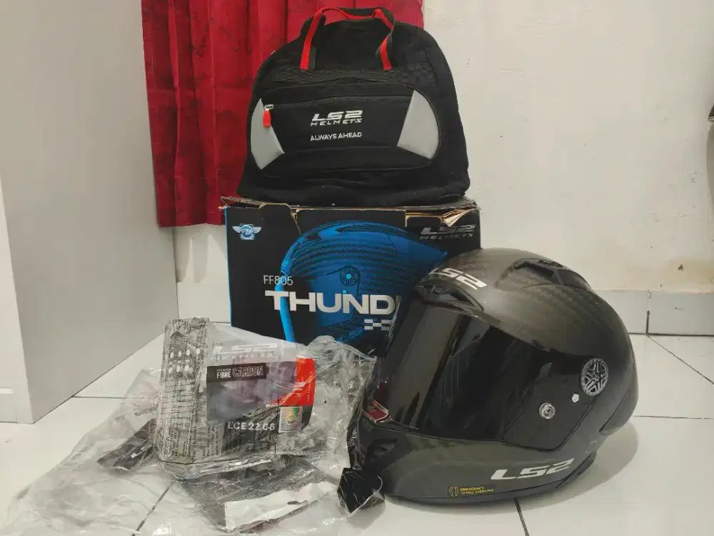 Helm LS2 FF805 Thunder GP Pro Carbon [FIM APPROVED]