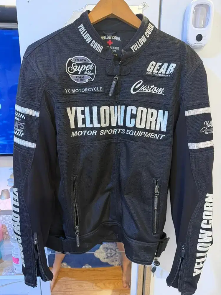 Jaket Yellowcorn