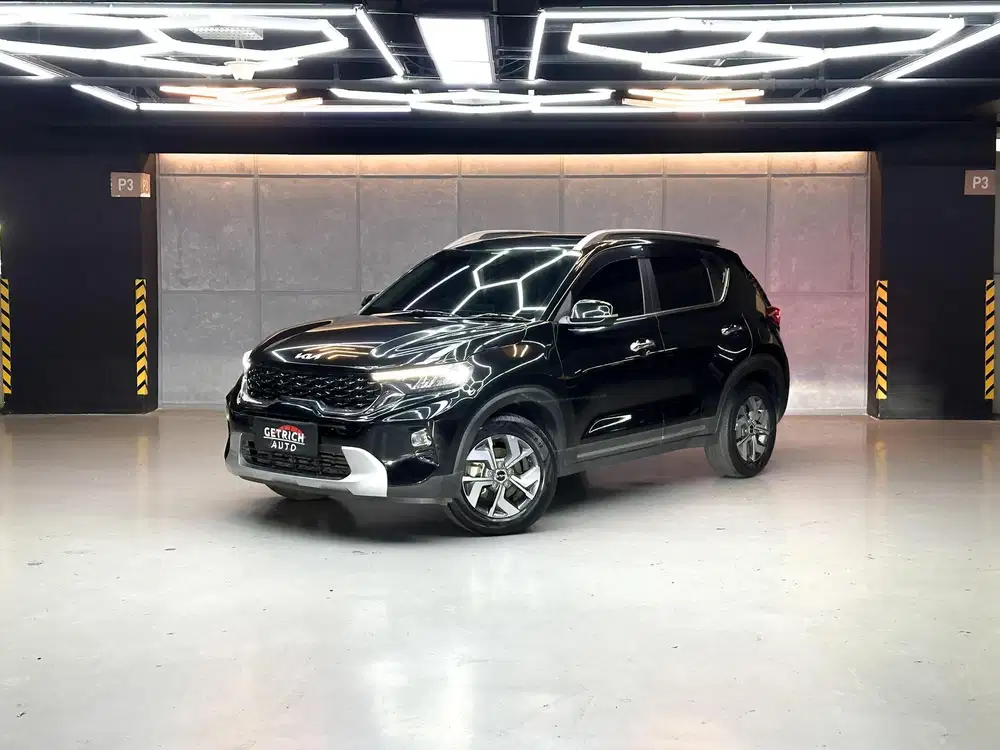 KIA Sonet Premiere At 2023 Hitam 5 Seater