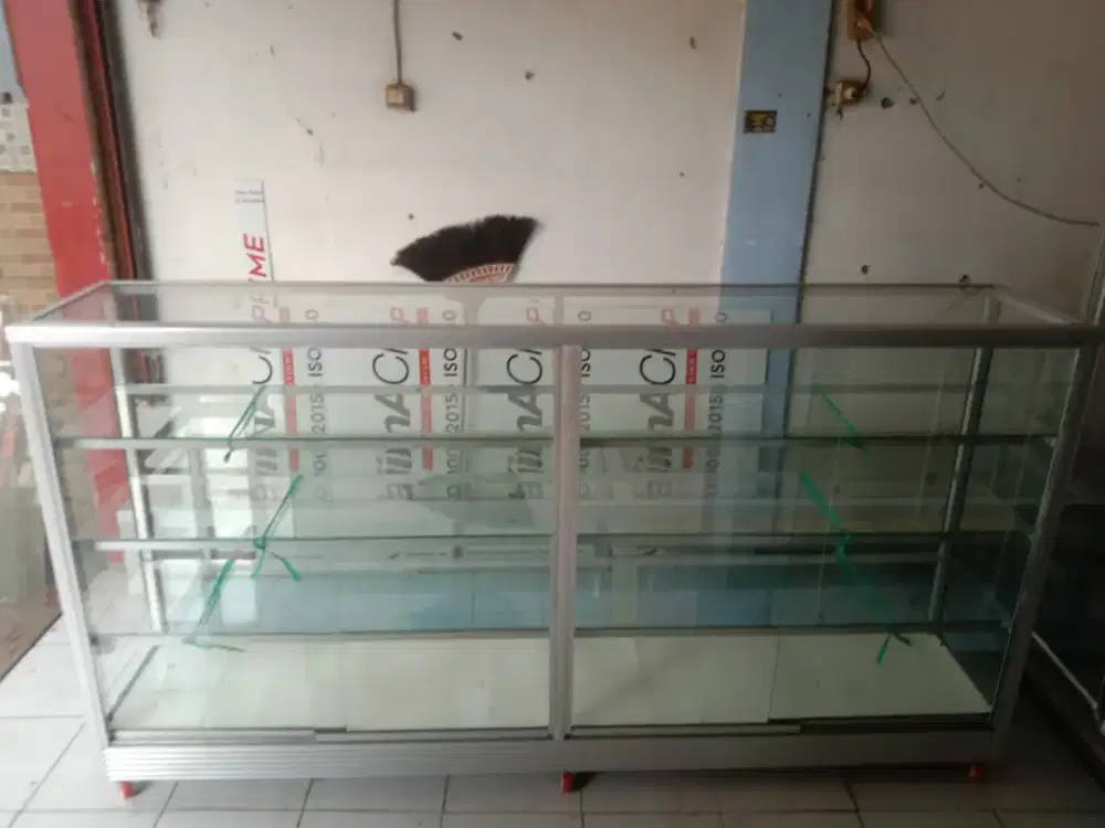 kaca etalase second