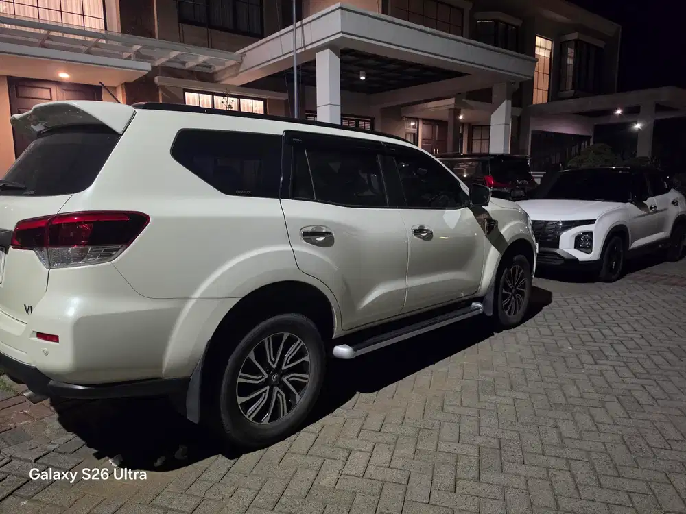 Nissan Terra VL 2020 ( KM 32 Ribu )