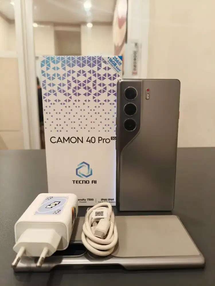 Tecno Camon 40 Pro 5G 8/256 Silver fullset
